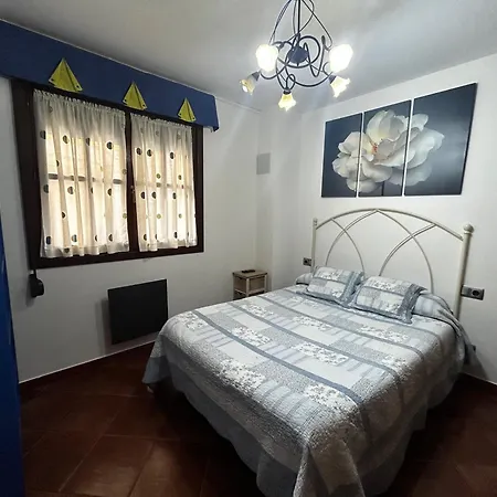 Casa De Aldea El Ponton